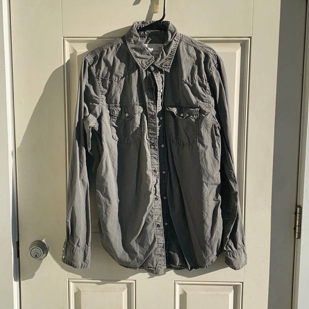 American Eagle button up